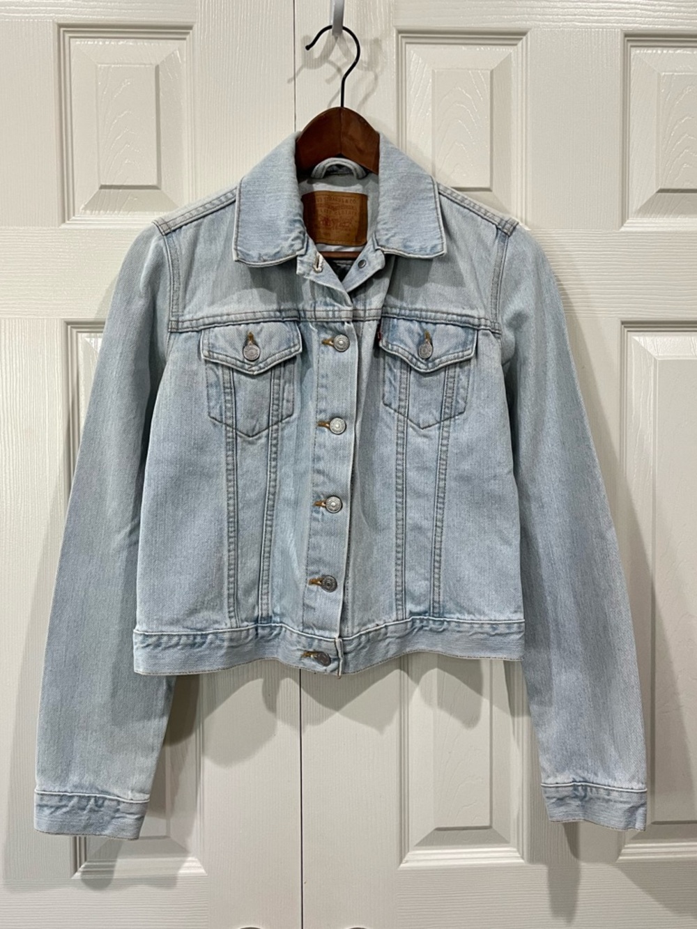 Levi's Strauss Light Wash Denim Jean Trucker Jacket Size S Juniors